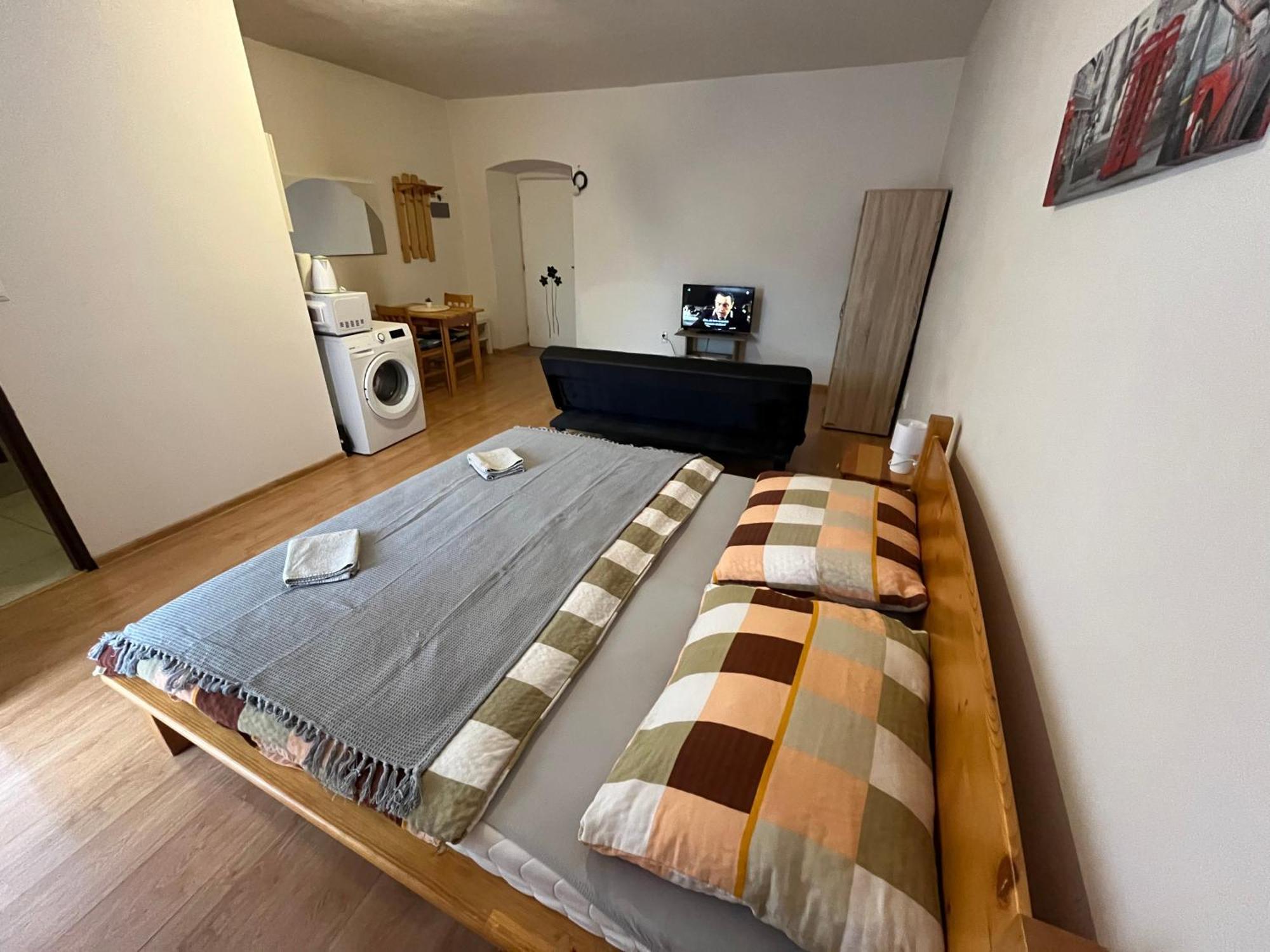 Apartman Centrum Banská Bystrica Buitenkant foto